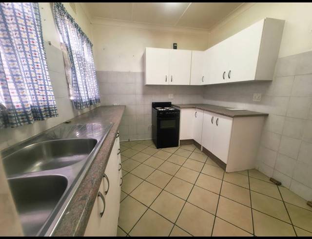 3 BEDROOM HOUSE FOR SALE IN ROTHDENE